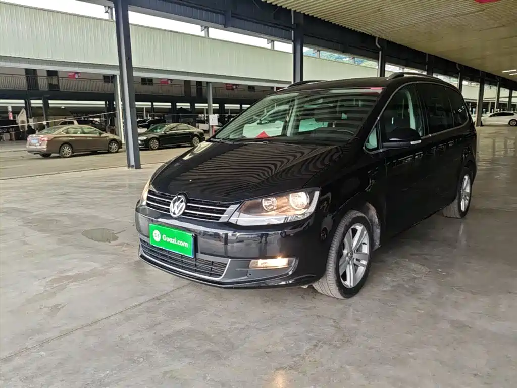 Volkswagen Sharan 2017 — фото 2