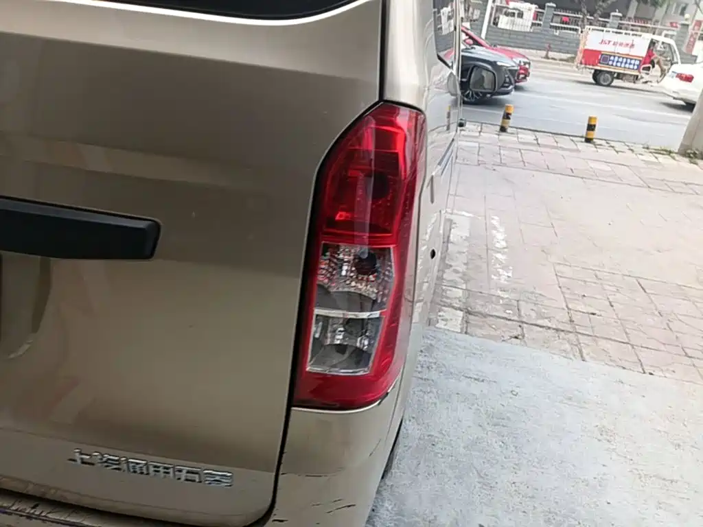 Wuling Rongguang V 2018 — фото 8