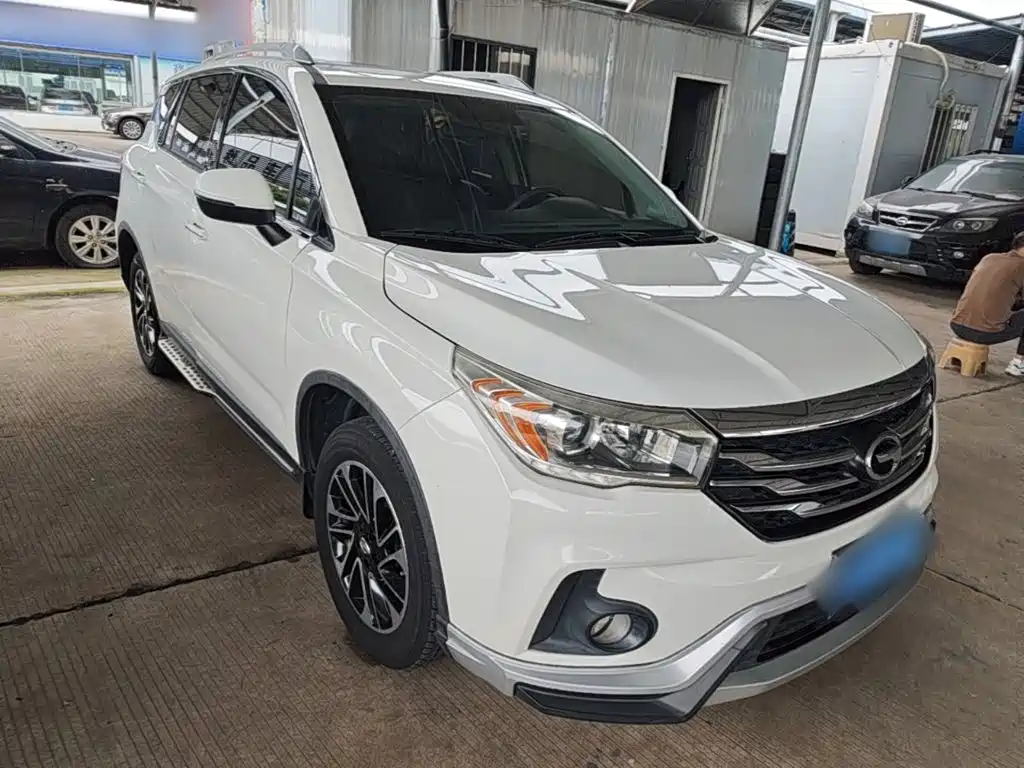 GAC Motor Trumpchi GS4 2016 — фото 4