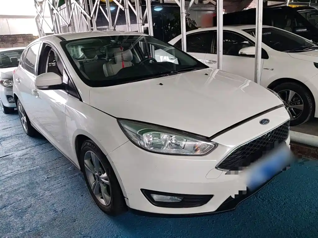 Ford Focus 2015 — фото 4