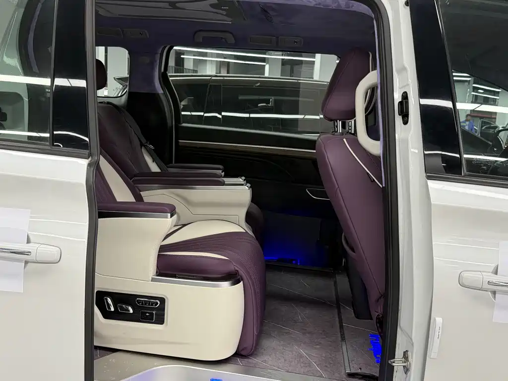 GAC Motor Trumpchi M8 2022 — фото 4
