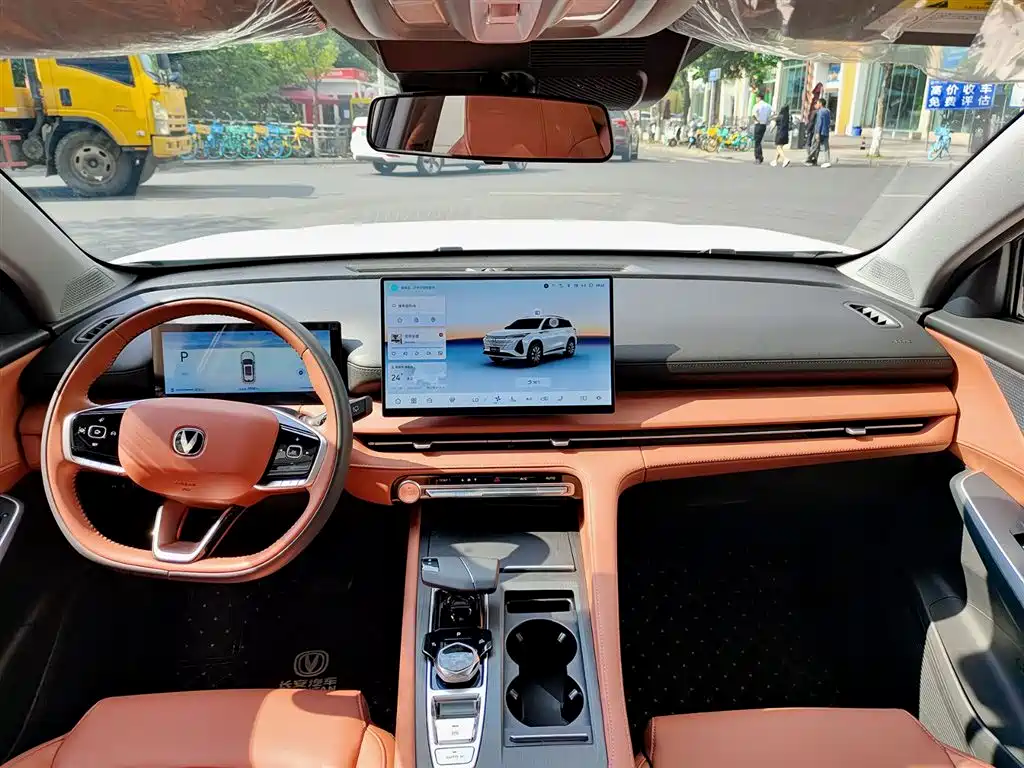 Changan CS75 PLUS 2025 — фото 10