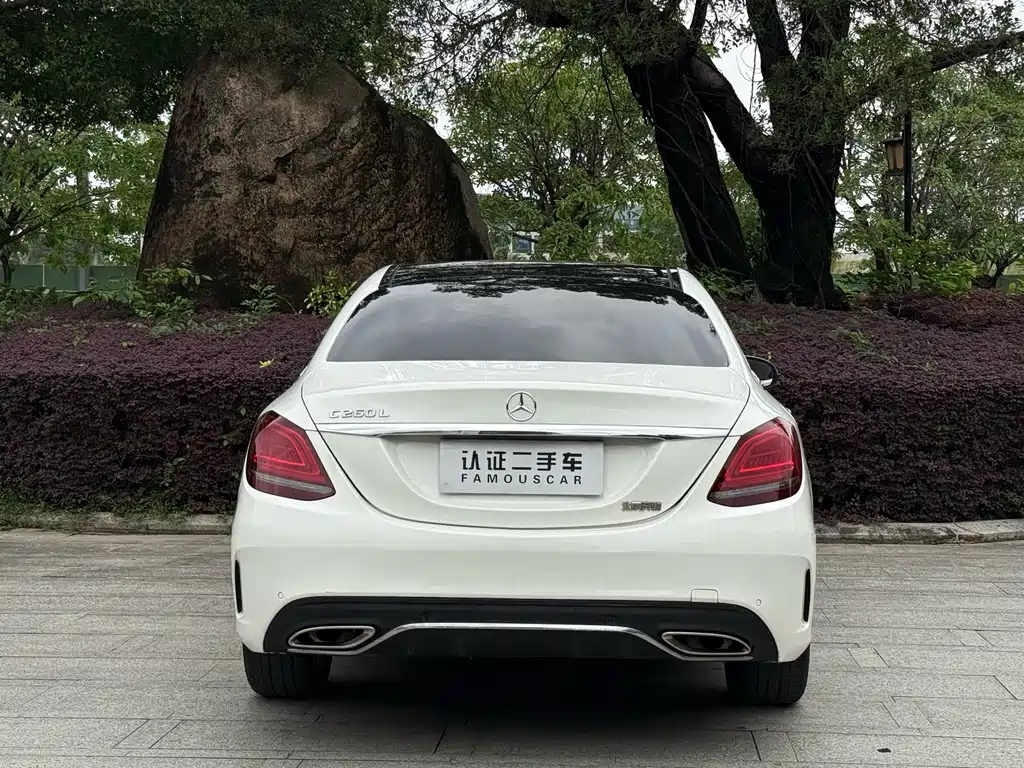 Mercedes-Benz C-Class 2019 — фото 18