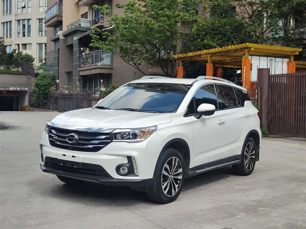 GAC Motor Trumpchi GS4 2017 — фото 2