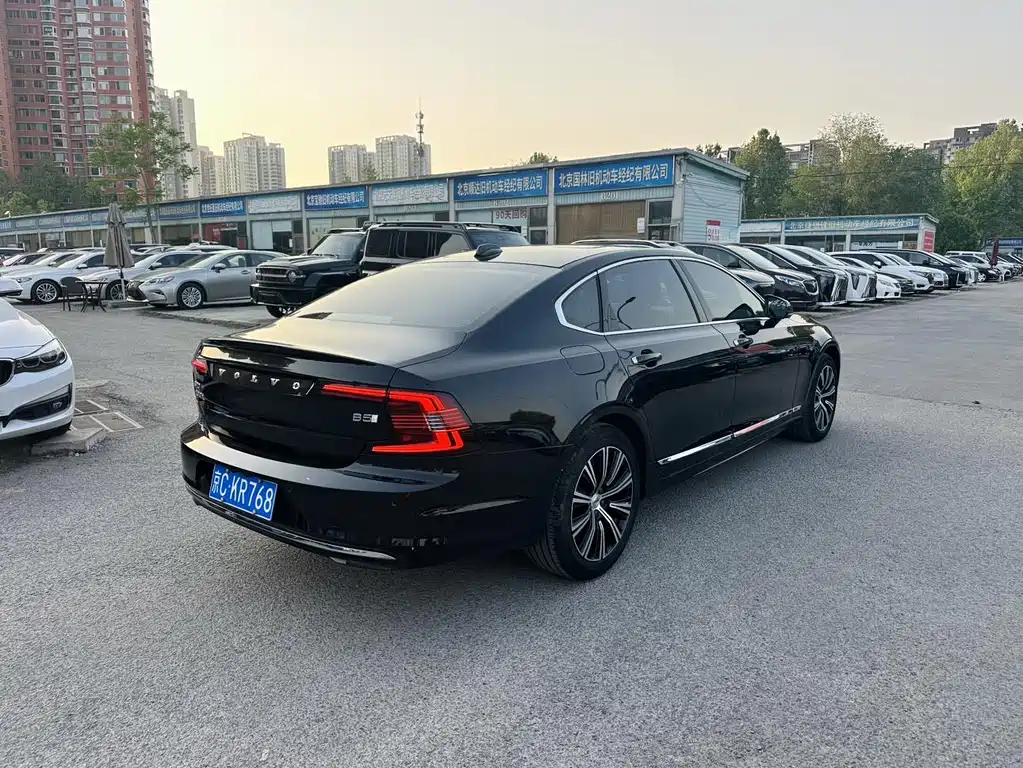 Volvo S90 2021 — фото 14