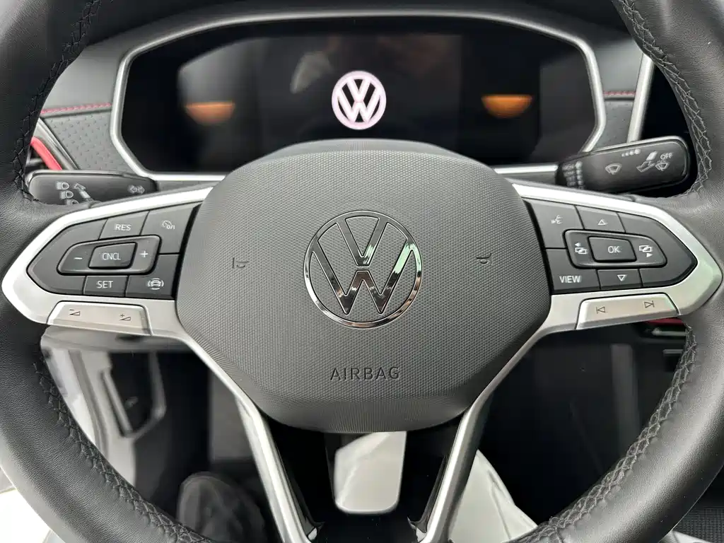 Volkswagen Lavida 2023 — фото 14