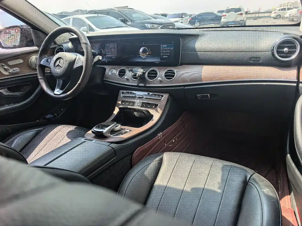 Mercedes-Benz E-Class 2018 — фото 7
