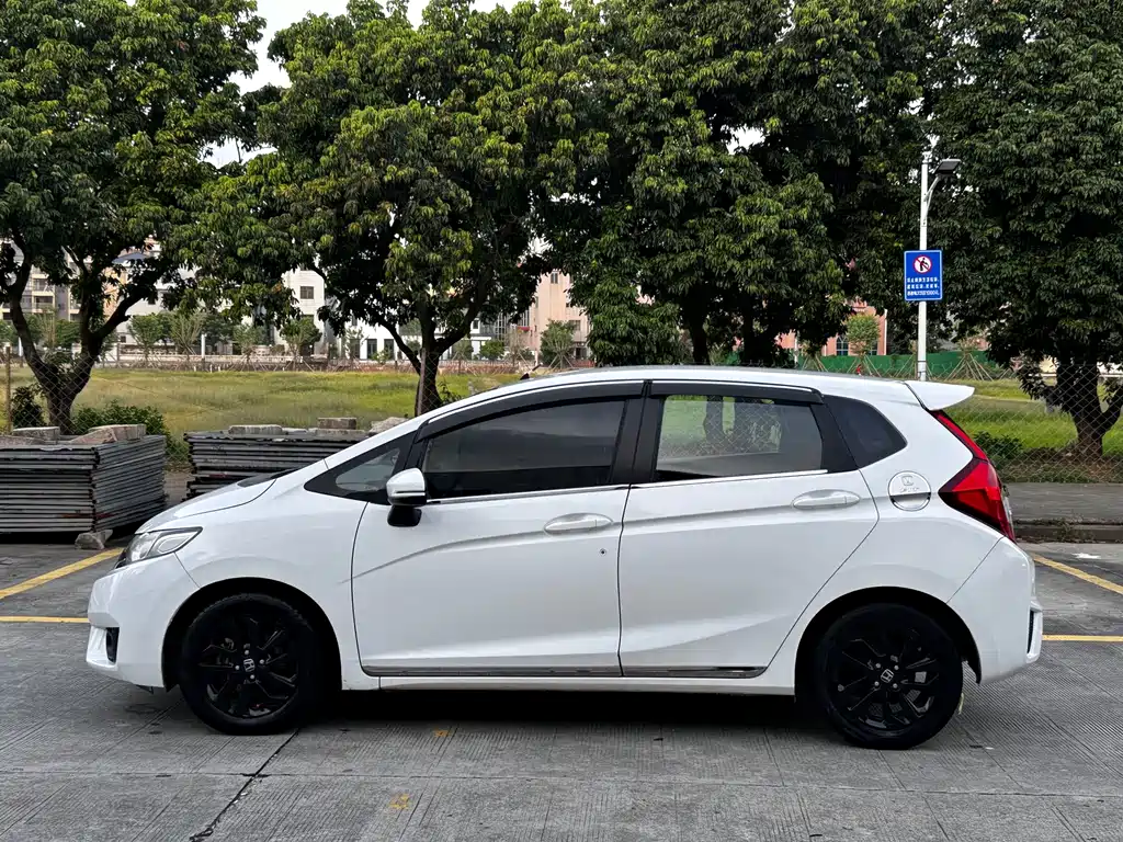 Honda Fit 2015 — фото 8