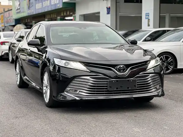 Toyota Camry 2019