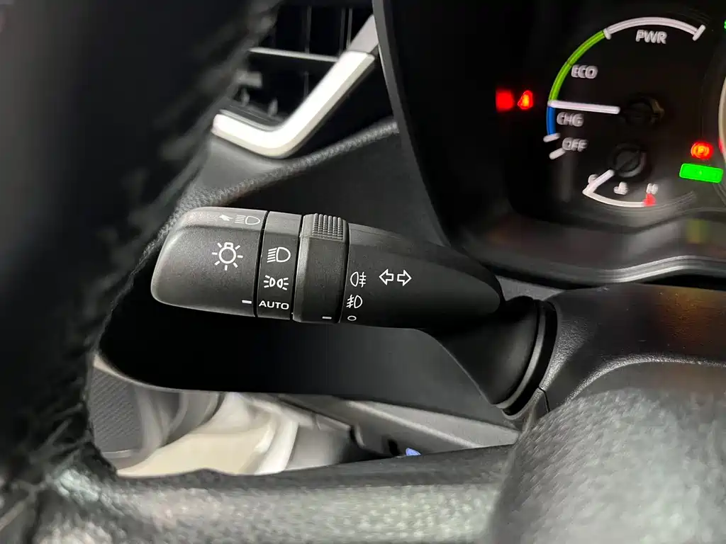Toyota Corolla 2022 — фото 10