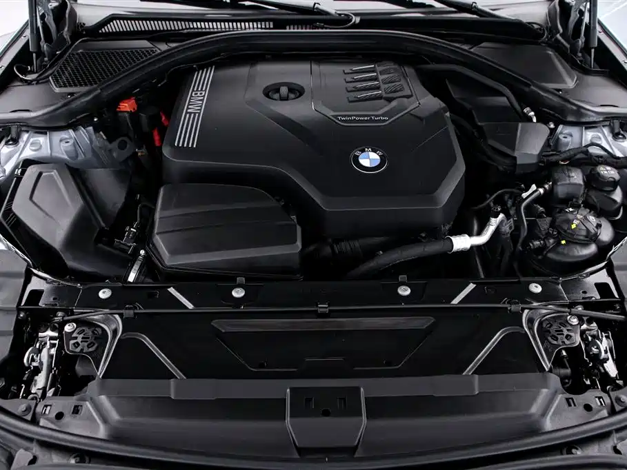BMW 3 Series 2025 — фото 17