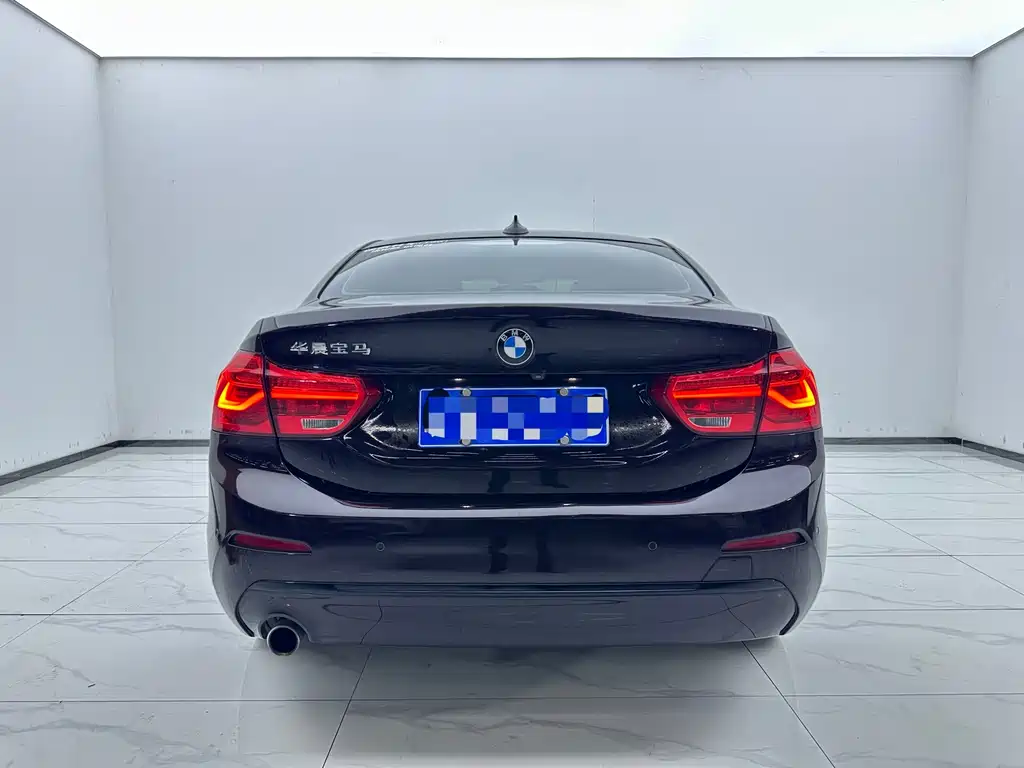 BMW 1 Series 2019 — фото 5