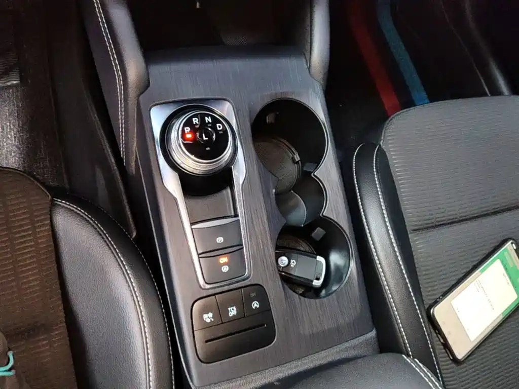 Ford Focus 2021 — фото 14