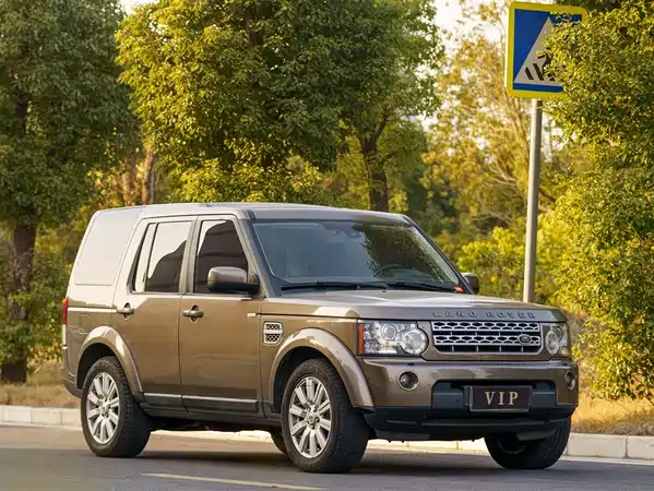 Land Rover Discovery 2012