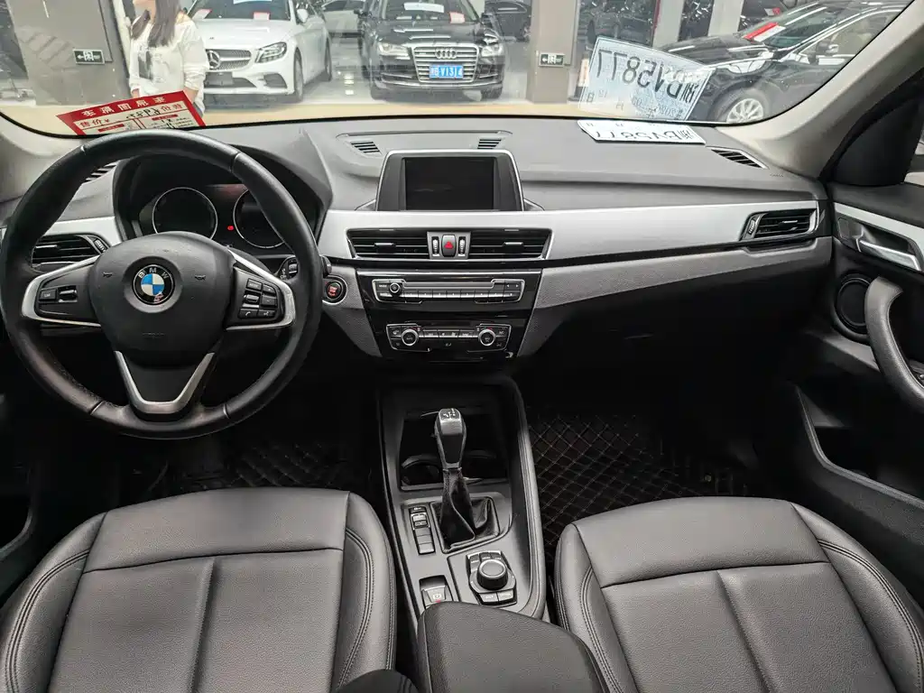 BMW X1 2019 — фото 4