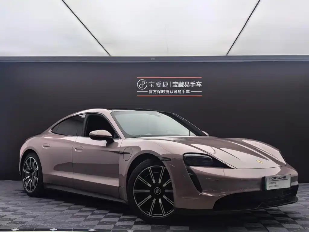 Porsche Taycan 2022 — фото 1