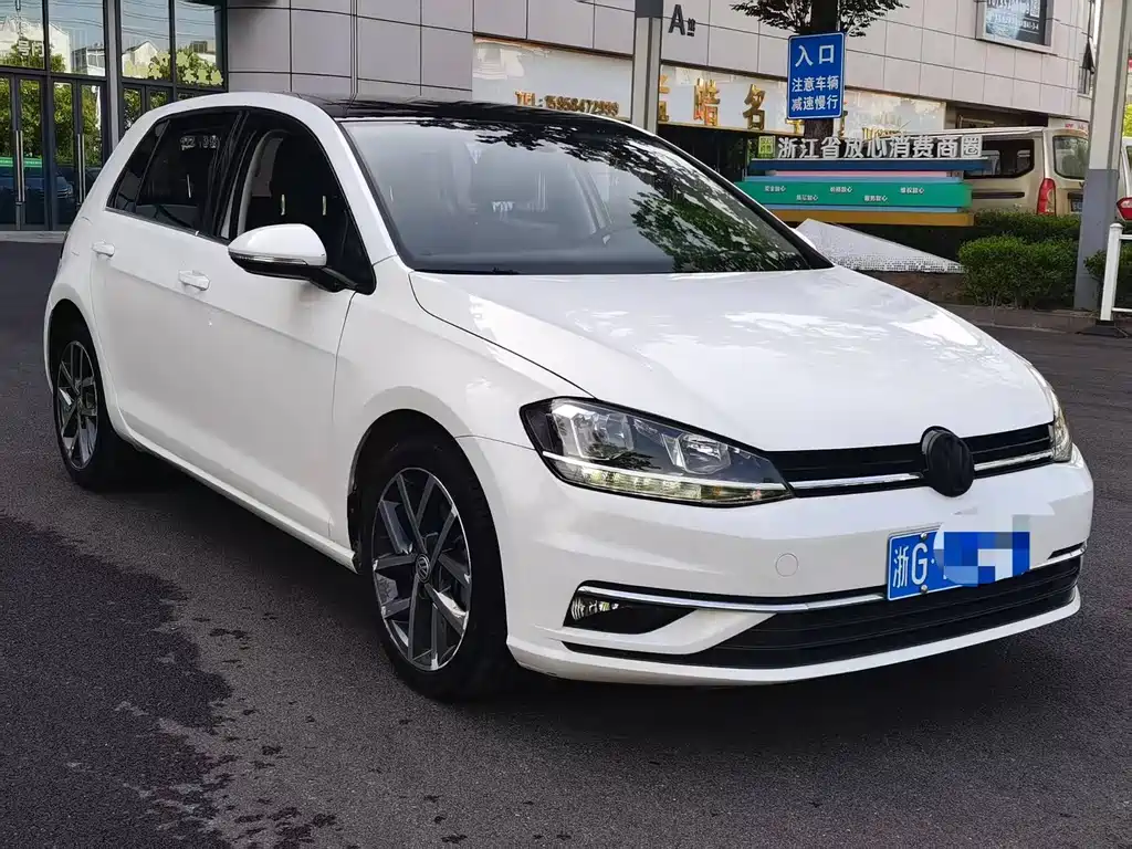 Volkswagen Golf 2020