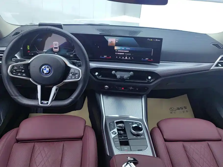 BMW i3 2024 — фото 12