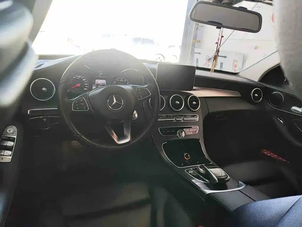 Mercedes-Benz C-Class 2018 — фото 5