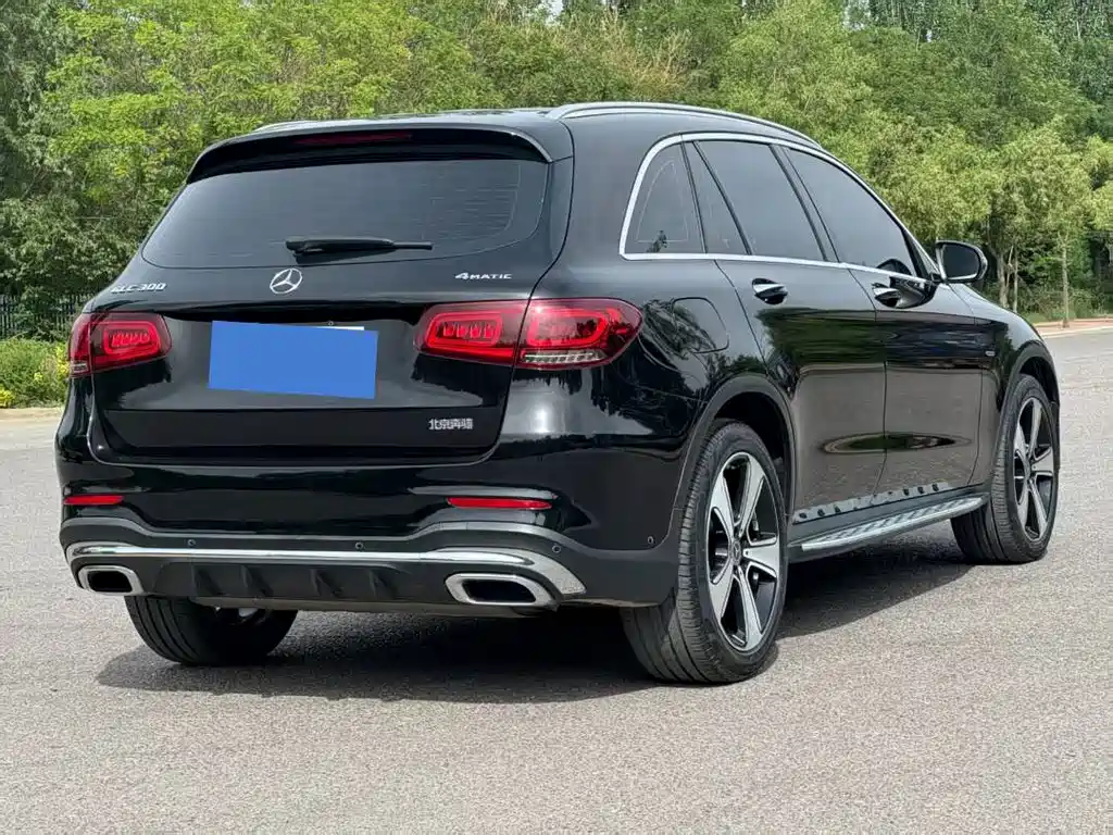 Mercedes-Benz GLC 2023