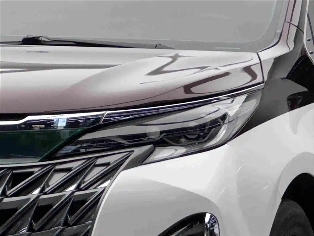 Toyota Sienna 2024 — фото 3