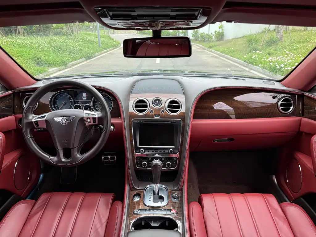 Bentley Flying Spur 2015