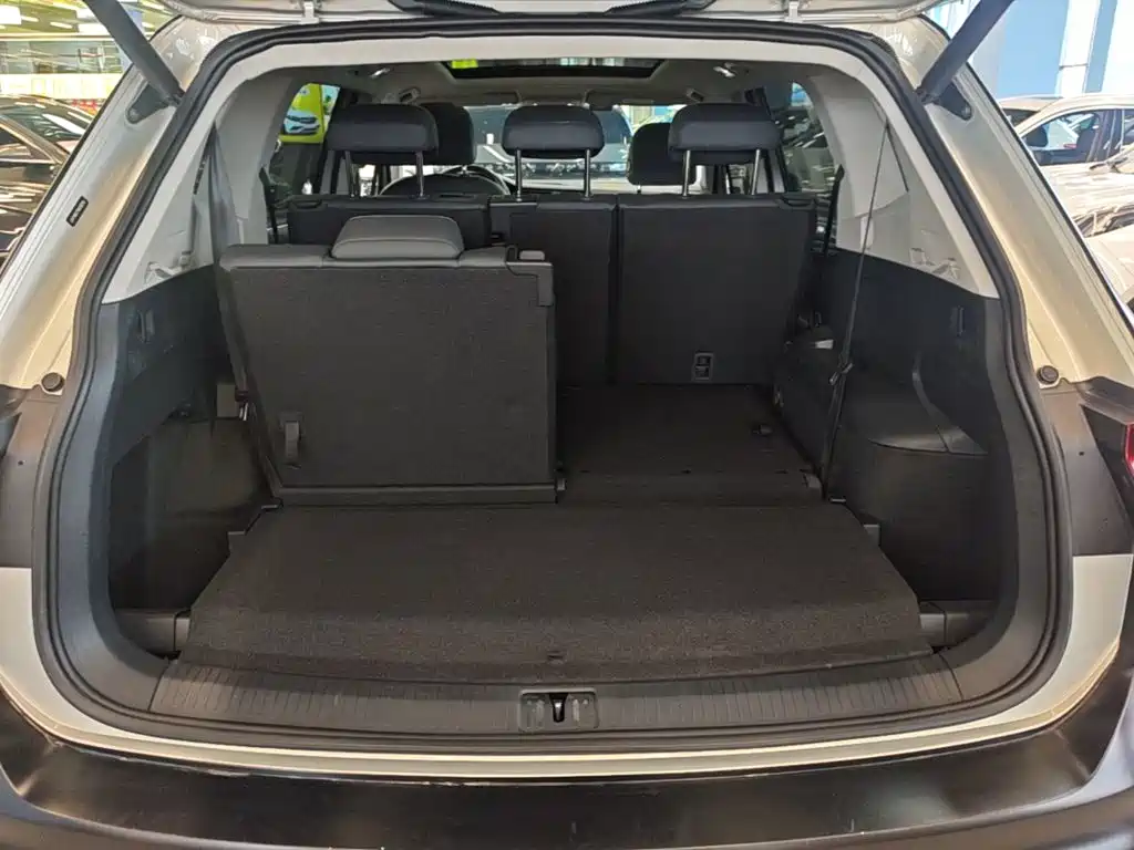 Volkswagen Tiguan L 2021 — фото 19