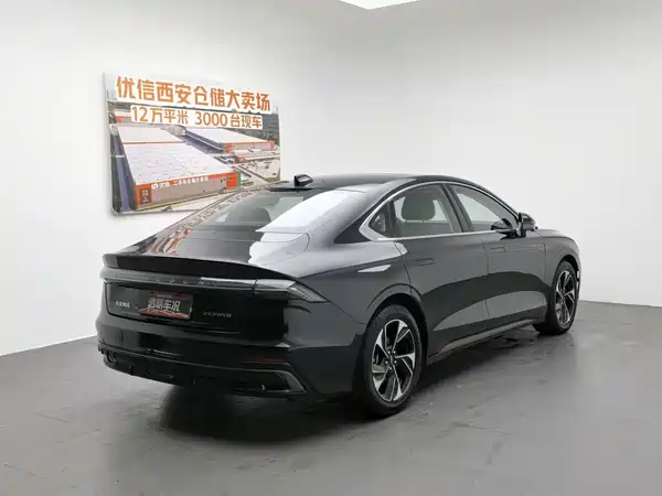Lincoln Z 2022