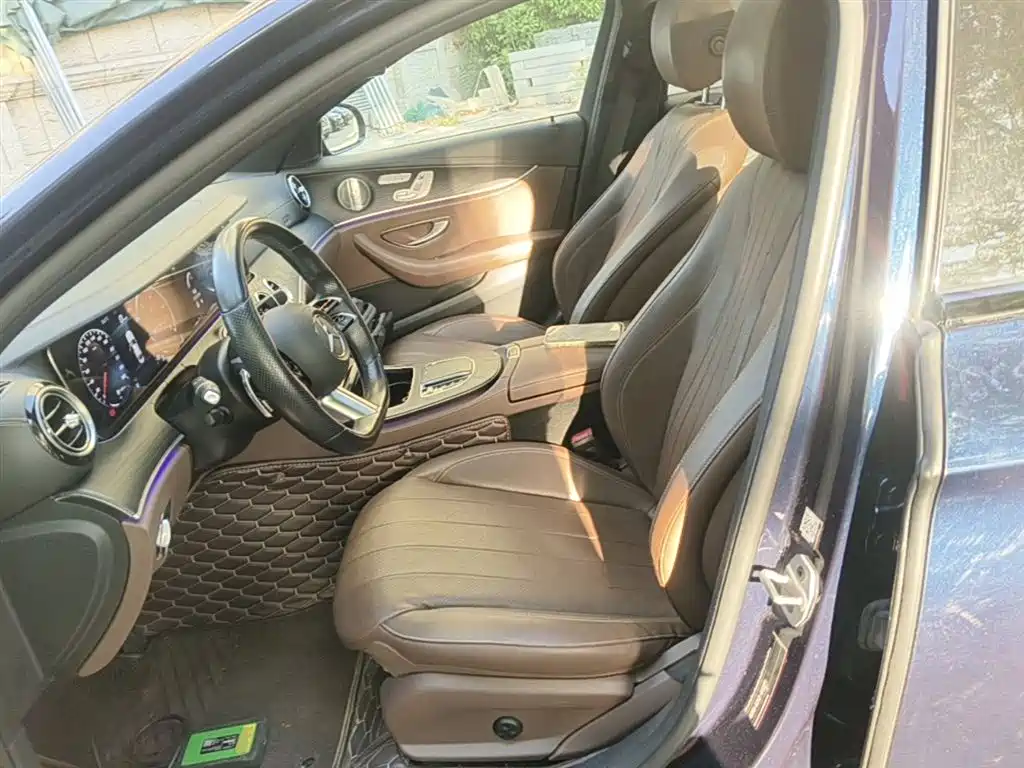 Mercedes-Benz E-Class 2022 — фото 15