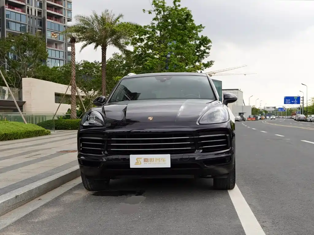 Porsche Cayenne 2018 — фото 2