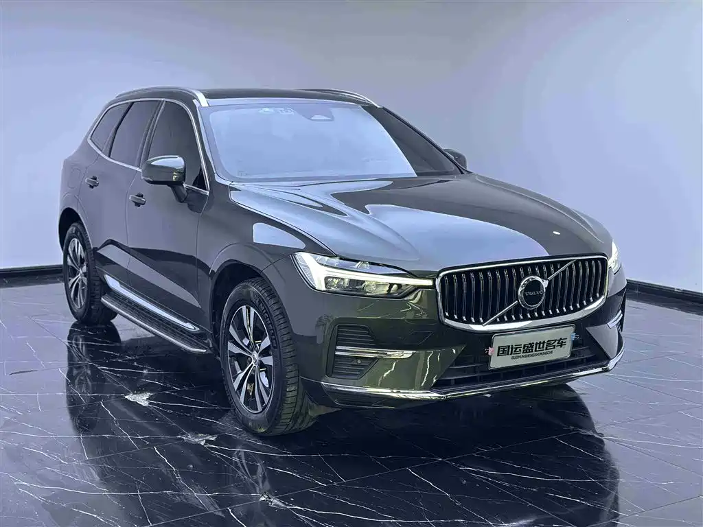 Volvo XC60 2022 — фото 3