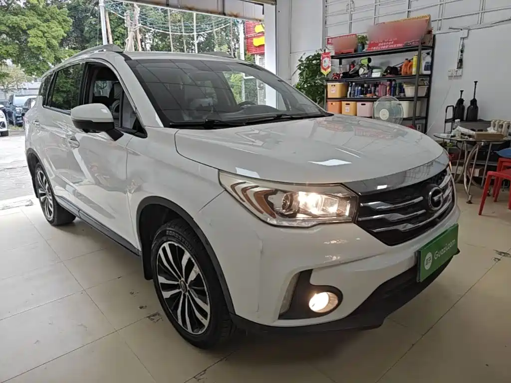 GAC Motor Trumpchi GS4 2017 — фото 4