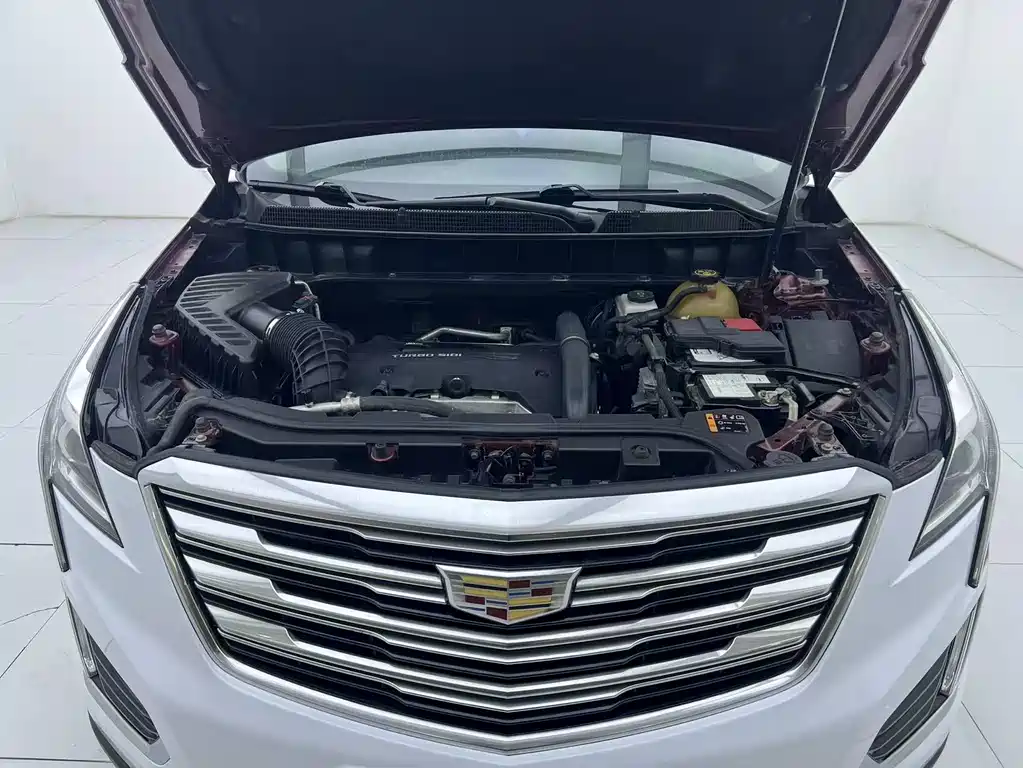 Cadillac XT5 2018 — фото 13