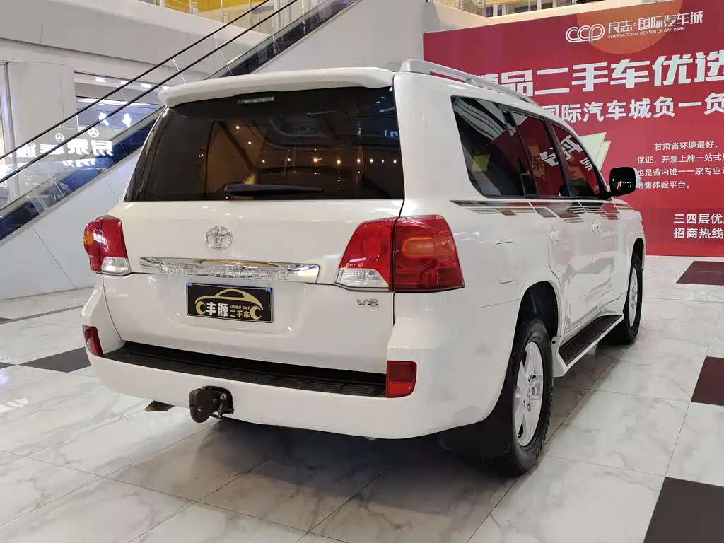 Toyota Land Cruiser 2015 — фото 23