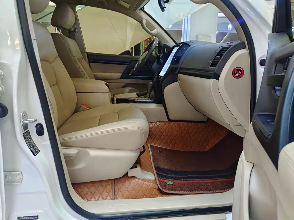 Toyota Land Cruiser 2015 — фото 20