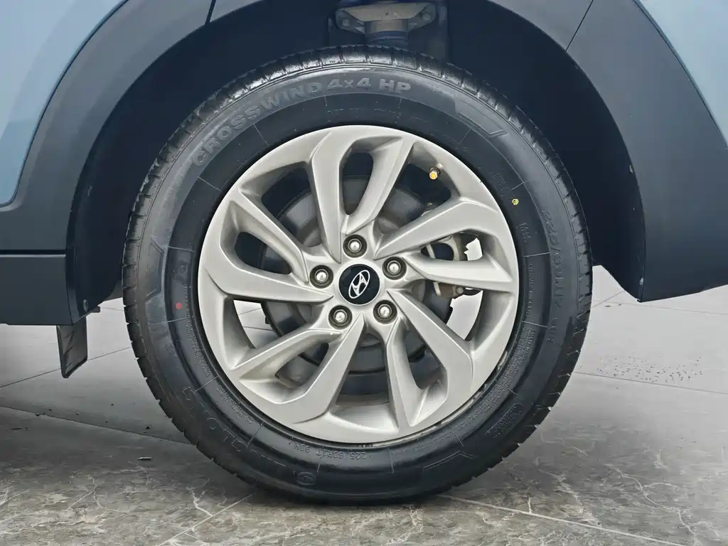 Hyundai Tucson 2018 — фото 9