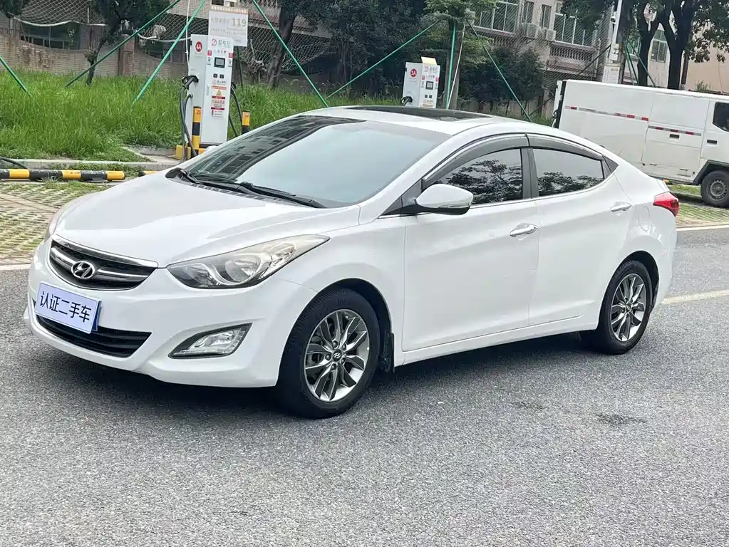 Hyundai Elantra Langdong 2015 — фото 1