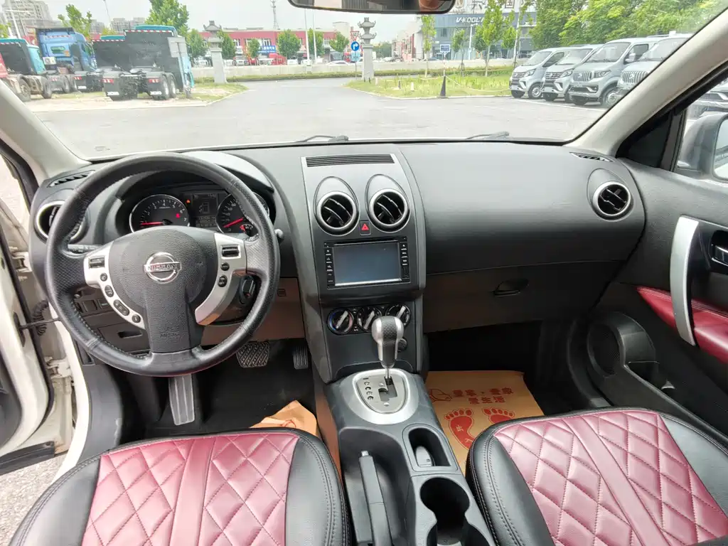 Nissan Qashqai 2015 — фото 10