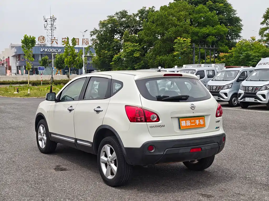 Nissan Qashqai 2015 — фото 6