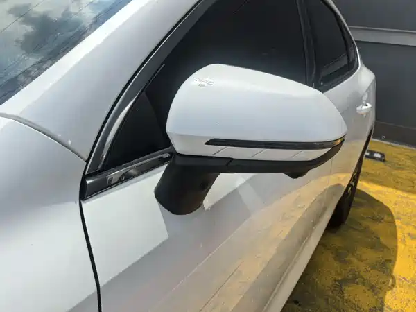 BYD Seal 05 DM-i 2025