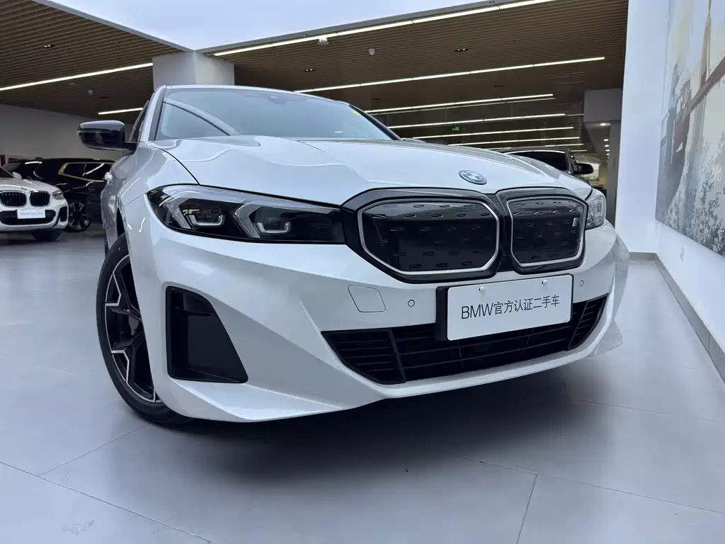 BMW i3 2024 — фото 6
