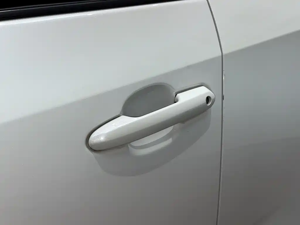 Toyota RAV4 2020 — фото 31