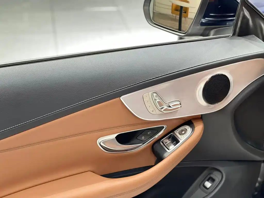 Mercedes-Benz C-Class 2019 — фото 10