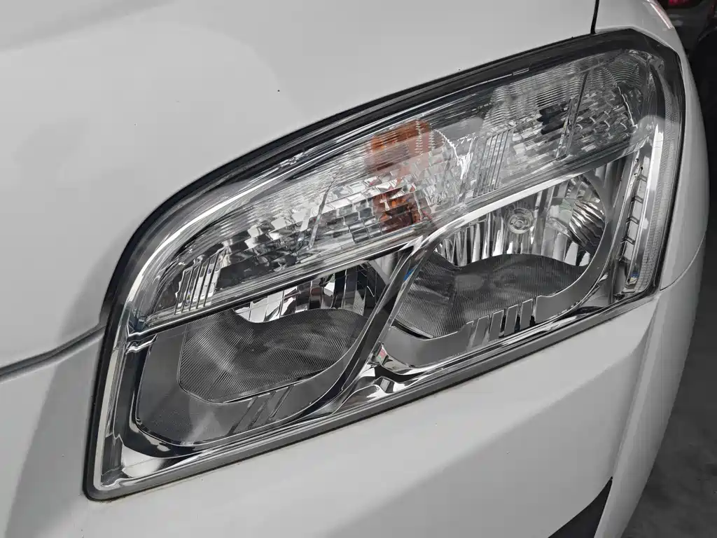 Chevrolet Trax 2015 — фото 4