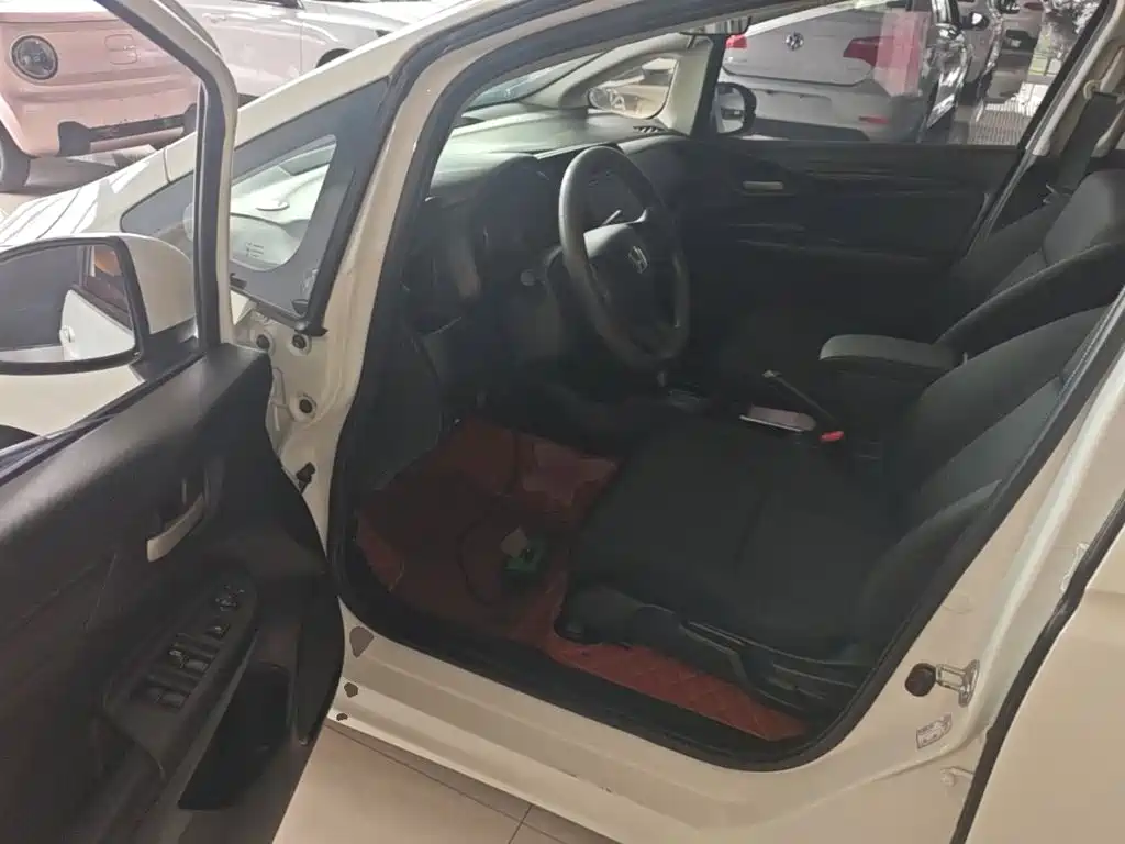 Honda Fit 2017 — фото 16