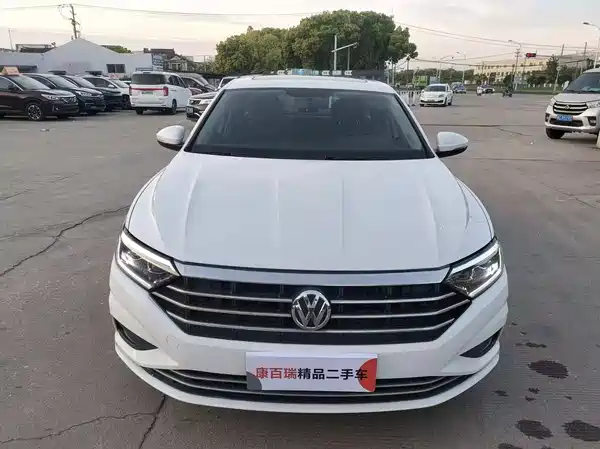 Volkswagen Sagitar 2019