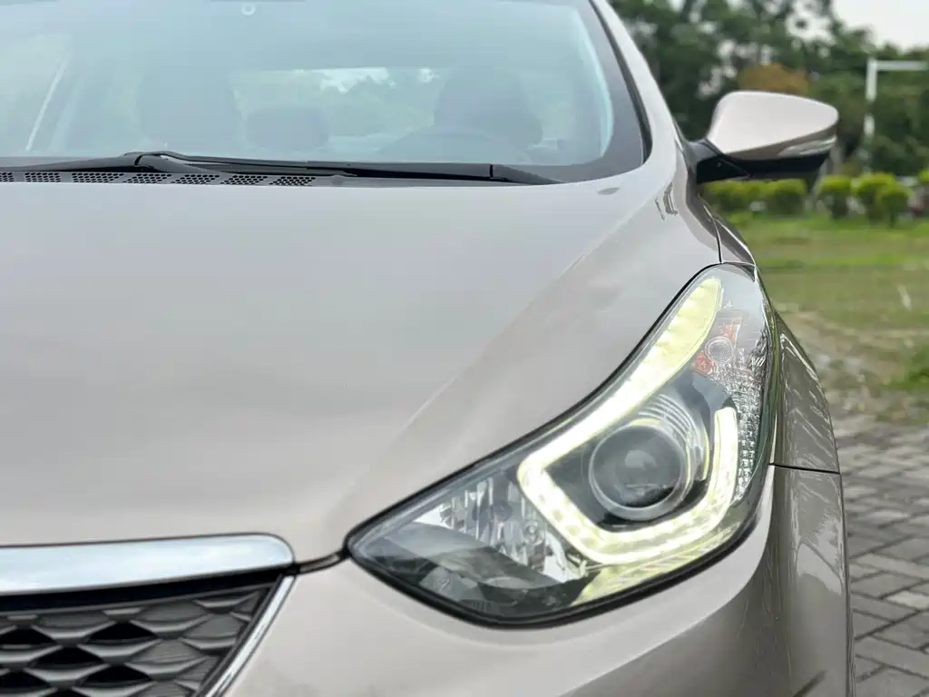 Hyundai Elantra Langdong 2017 — фото 4
