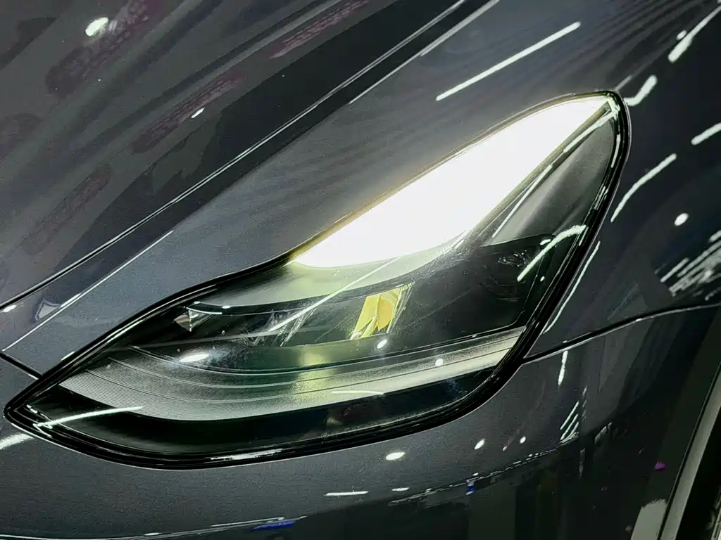 Tesla Model Y 2022 — фото 16