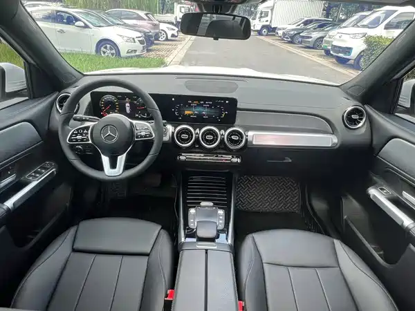 Mercedes-Benz GLB 2022