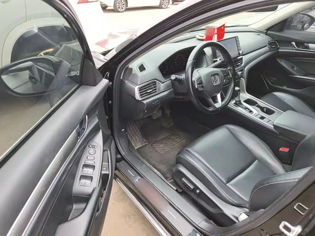 Honda Accord 2021 — фото 16